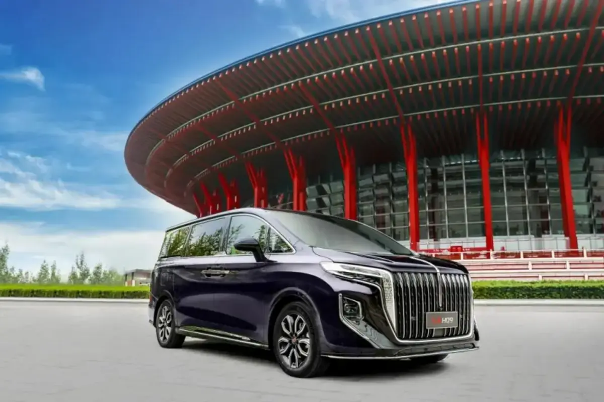 Luxury MPV